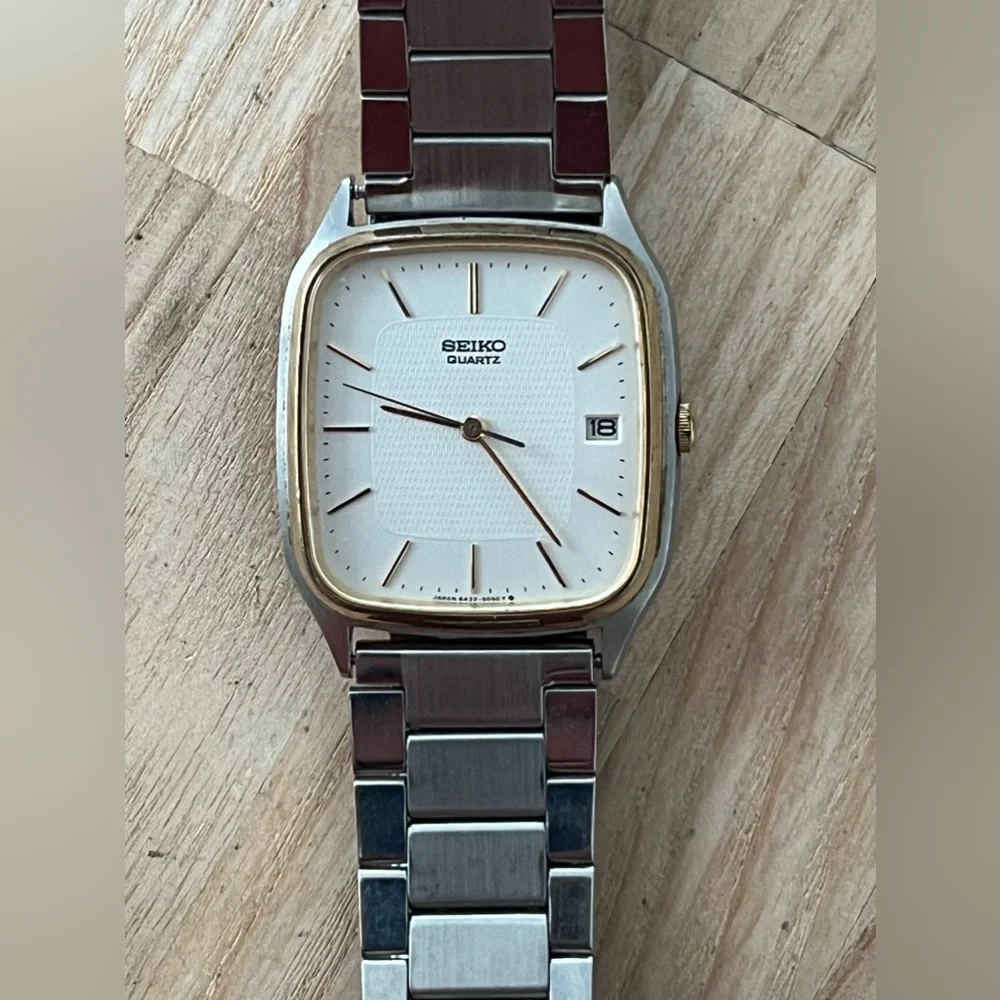 Seiko Gold Plated Rare Vintage Dress Watch White Dial Stainless Bracelet Date